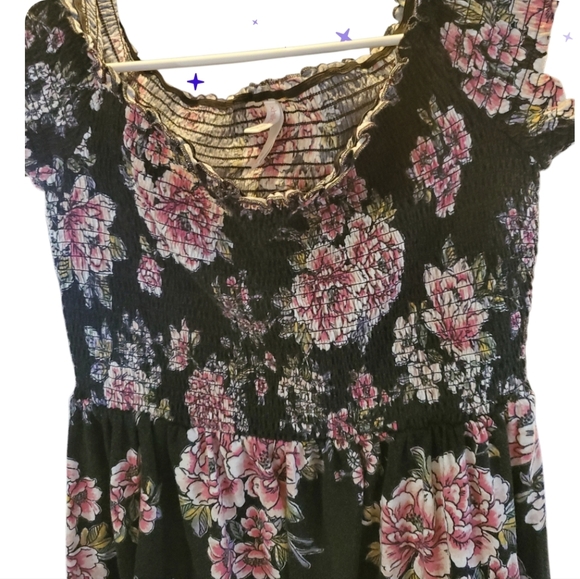 Xhilaration Open Shoulder Flowered Dress - Picture 3 of 5